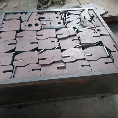 El corte con poco carbono del laser del metal del CNC de 20m m mantiene Q235 parte el corte de acero suave del laser
