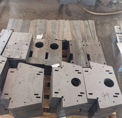El corte con poco carbono del laser del metal del CNC de 20m m mantiene Q235 parte el corte de acero suave del laser