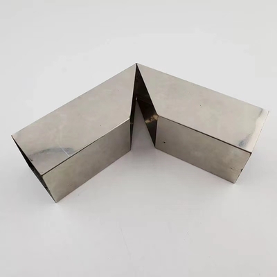 Laser del tubo del CNC de SS301 SS303 que corta servicios de acero inoxidables del tubo de la chapa de las piezas de acero