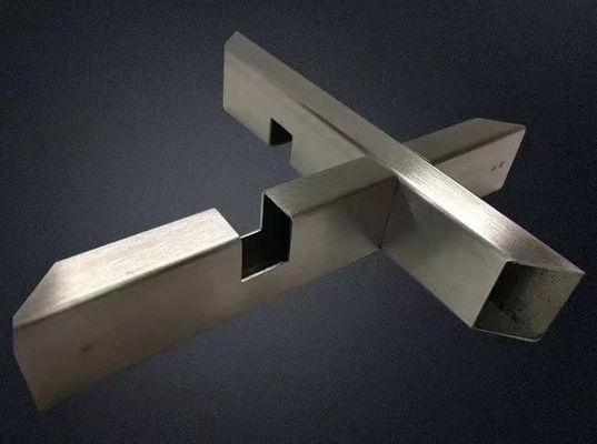 corte del laser del tubo del CNC de 5m m