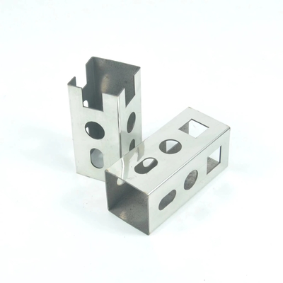 laser del tubo del CNC 3D de 60m m que corta la tubería de acero de aluminio de acero inoxidable del hierro que corta servicio