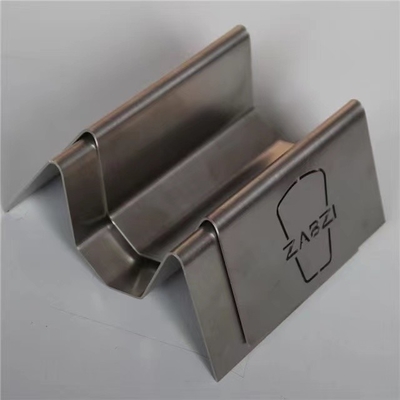 600m m 45 90 grados del CNC SS de la chapa del laser del doblez de acero inoxidable del corte