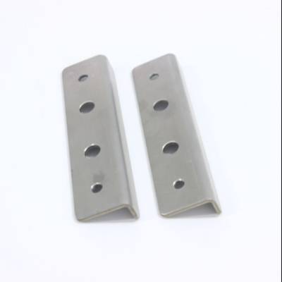 Laser de acero de cobre amarillo de aluminio del CNC que corta piezas para corte de metales de acero inoxidables de la precisión