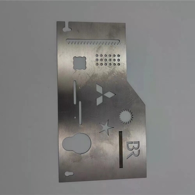 laser de acero inoxidable de encargo del CNC de 2m m que corta la alta precisión de la chapa