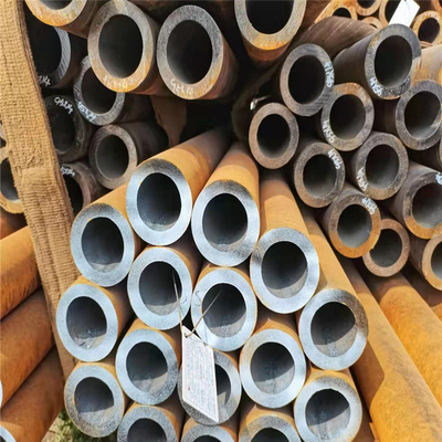 El tubo galvanizado 316L SS del tubo del metal de la ronda A106 de 25m m tuerce en espiral tubería de acero soldada con autógena